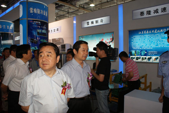 史省长亲临展位 j9九游会品牌增光辉-公司参加“江苏产品万里行”长沙站活动报道